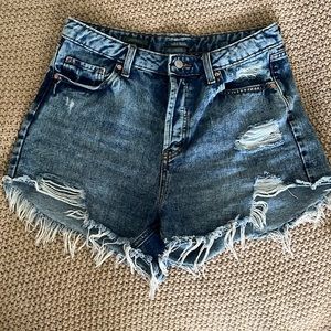 Cutoff High rise Jean Shorts